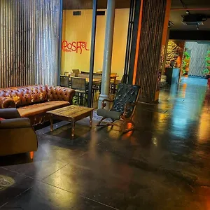 Hostel Poshtel - Premium