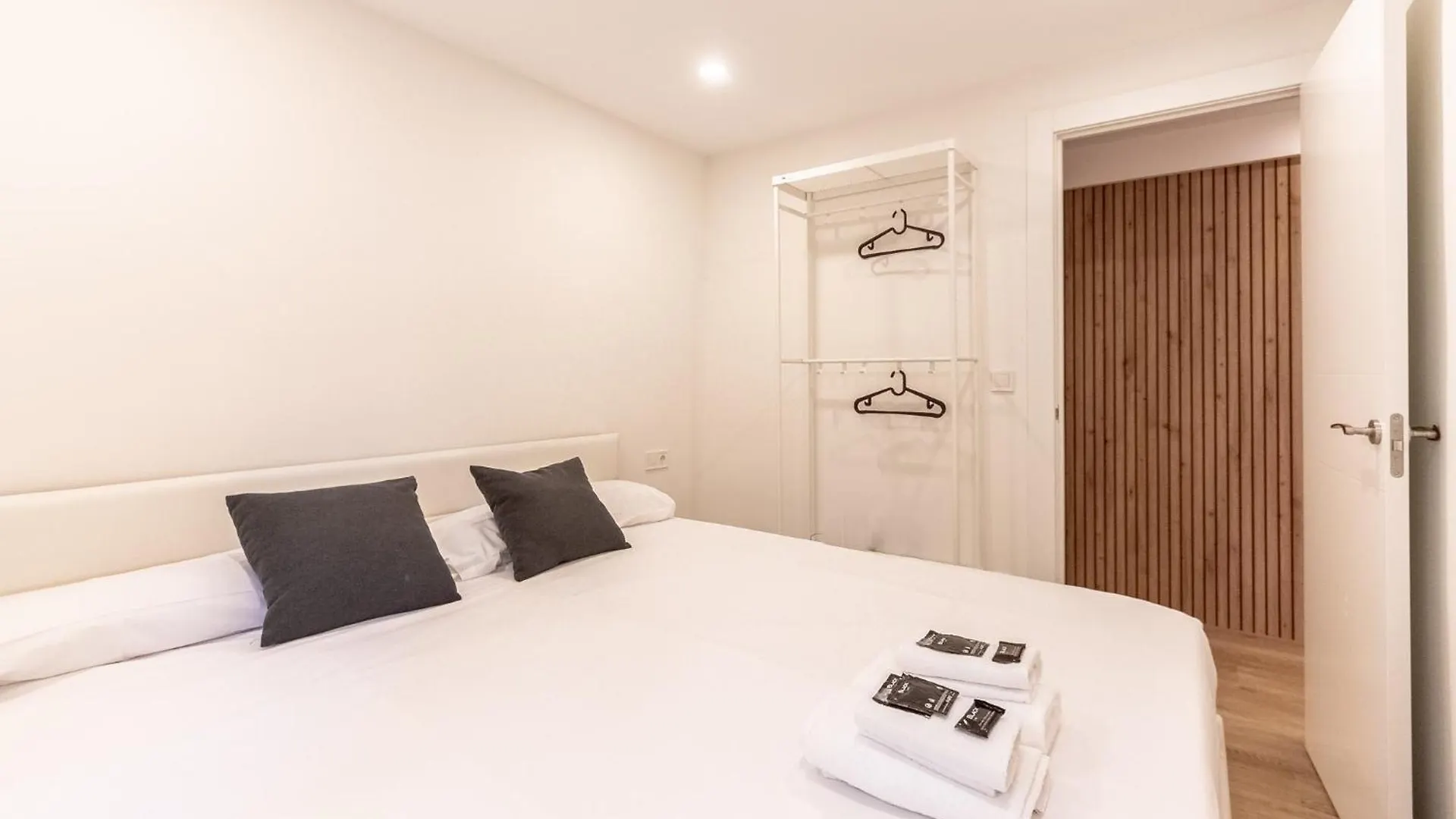 Sagar By People Rentals Bilbao 0*,
